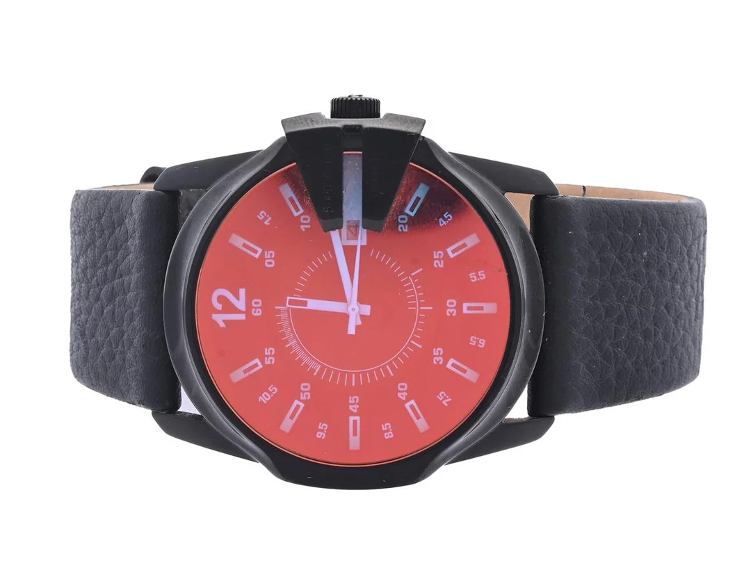 Diesel Master Chief Ø43mm quartz, ref: DZ-1657, srn: 112204 läderband, klockkudde, instruktionsmanual, originalbox. — Klockor/Diesel — Kaplans