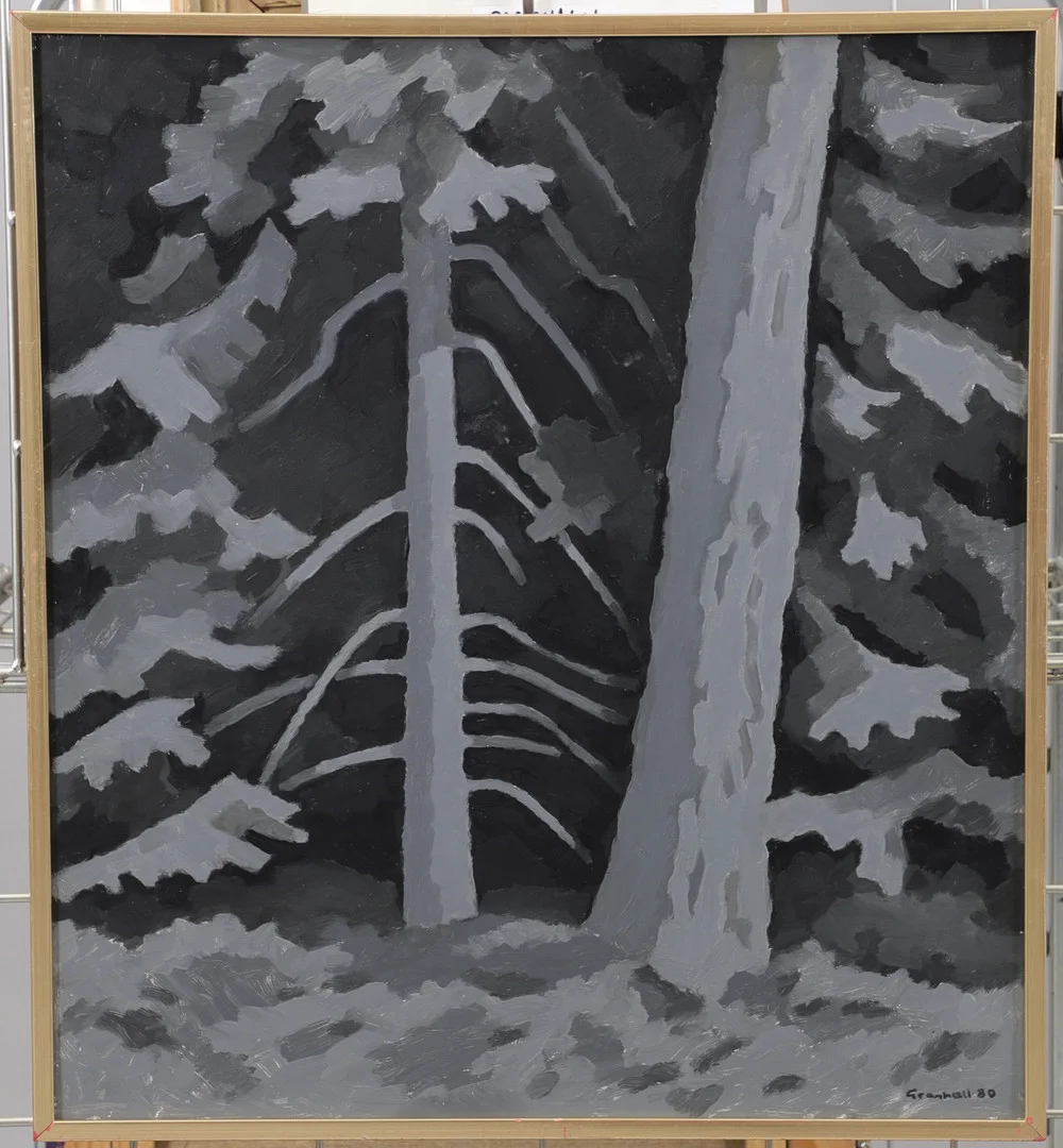 ARNE GRANHALL. "Skogsmörker", olja på pannå, signerad och daterad 80. — Paintings — Växjö Auktionskammare