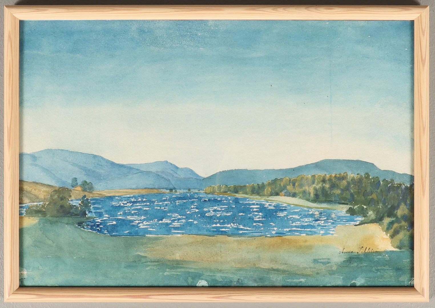 ANNA SAHLSTRÖM. "Utsikt nordöver mot Hänsjön och Vitsandshöjden och Hovfjället i Fryksände" Sannolikt motiv från Torsby. — Paintings — Karlstad Hammarö Auktionsverk