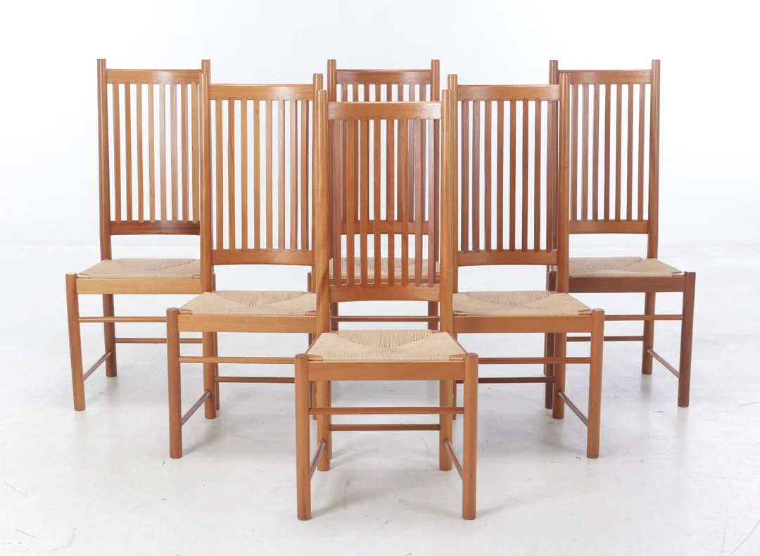 Kai Lyngfeldt Larsen. Set of six mahogany chairs, model 525. (6) — Furniture/Chairs — Lauritz
