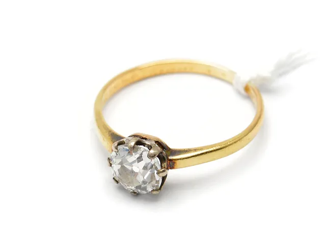 Ring 18K 1,8g Ø16½ med diamant ca0,75ct, äldre slipning