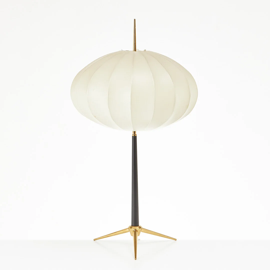 SVEND AAGE HOLM SÖRENSEN. Bordslampa, 1950-tal, för ASEA, stomme i svartlackerad metall och plast, skärm i plastväv. — Table Lamps — Stockholms Auktionsverk Magasin 5
