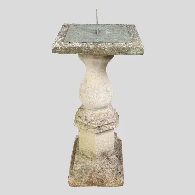 COMPOSITION STONE GARDEN SUNDIAL.