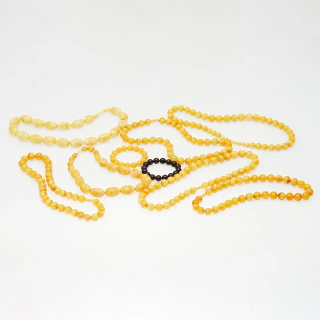 Konvolut Bernsteinschmuck (9).