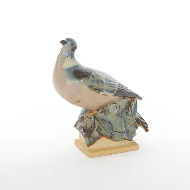 KARL OTTO JOHANSEN. Skulptur, "Skogsduva", glaserat stengods, No 7038, Bing & Grøndahl, Danmark, signerad, 1900-talets senare del.