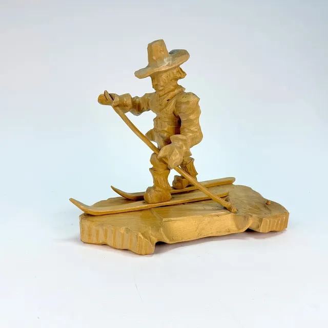 TRÄSKULPTUR - Gustav Wasa, etikett under, 1900 tal.
