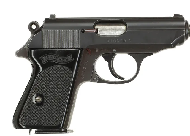 PISTOL, Halvautomatiskt, fabrikat Walther, modell PPK, kaliber 7,65mm, tillv.nr 810520.