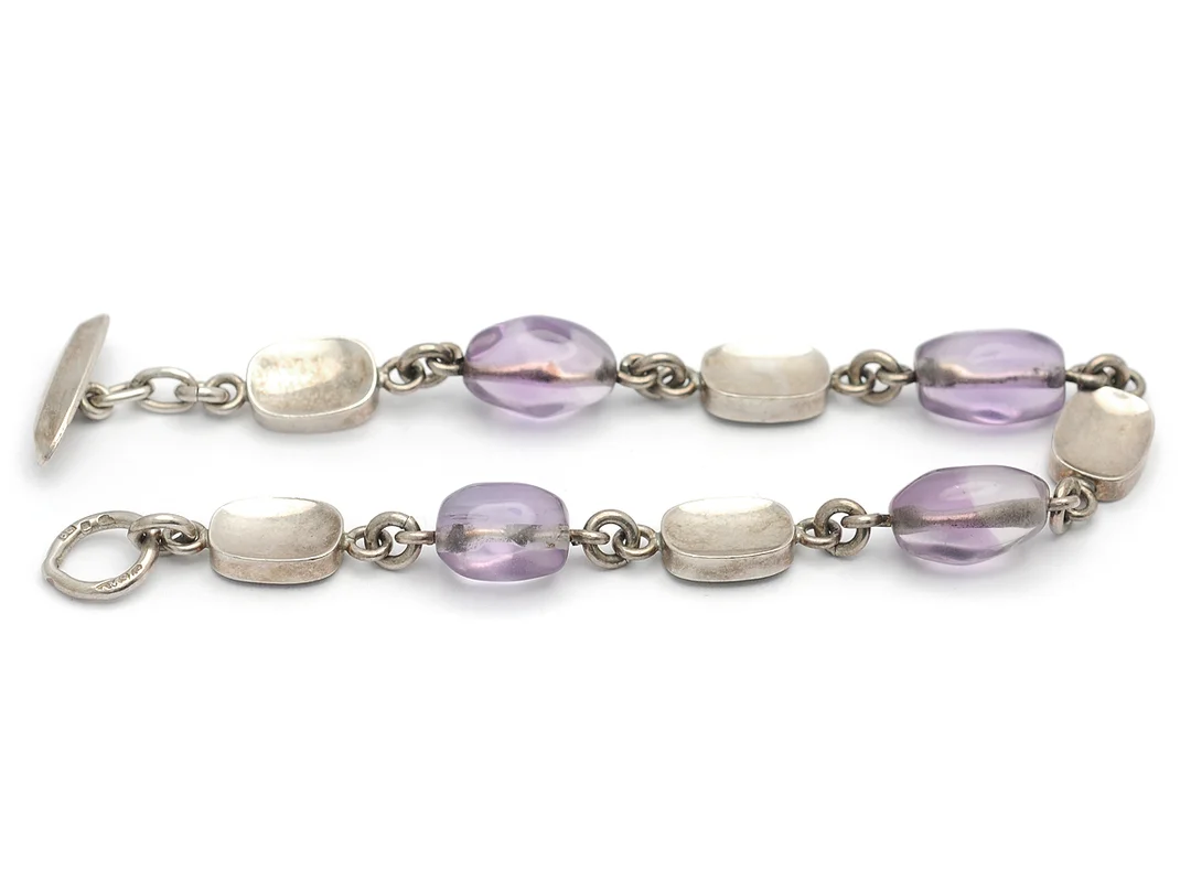 ARVO SAARELA, armband, silver, ametister, Enköping 1966, längd 20 cm, vikt 17,1 g. — Smycken/Armband — Kaplans