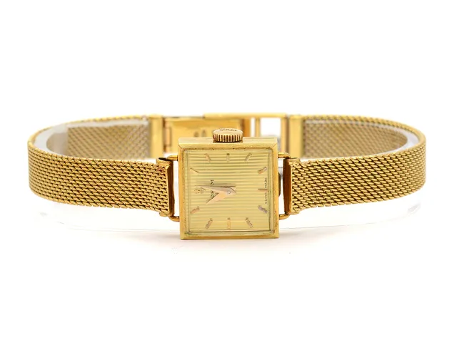 Corum damur 18K i boett och länk, manuell, små repor, skev länk, bruttovikt: 22,3g, 17-17,5cm, i etui