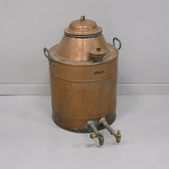 KOPPARKÄRL, 2 TAPPKRANAR, 1800/1900-TAL1900-TAL.