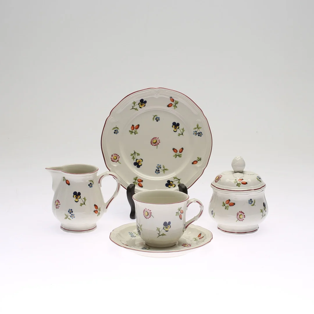 KAFFESERVIS, 14 delar, porslin, "Petite Fleur", Villeroy & Boch. — European — Gomér & Andersson Norrköping