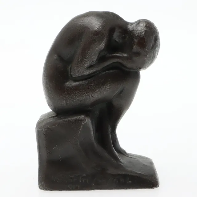 HALVAR FRISENDAHL. Skulptur, patinerad brons, "Sorg", signerad Halvar Friesendahl 1917.