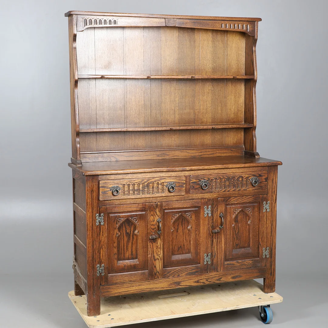 A MID-20TH CENTURY DARK OAK DRESSER. — Cupboards, Cabinets & Shelves — Lawrences Auctioneers