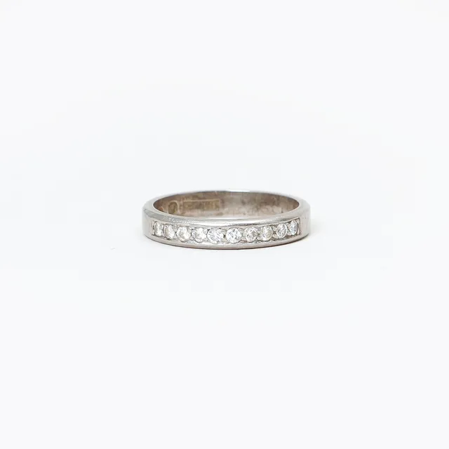 RING, 18k vitguld och diamanter, vikt ca 4 gram.