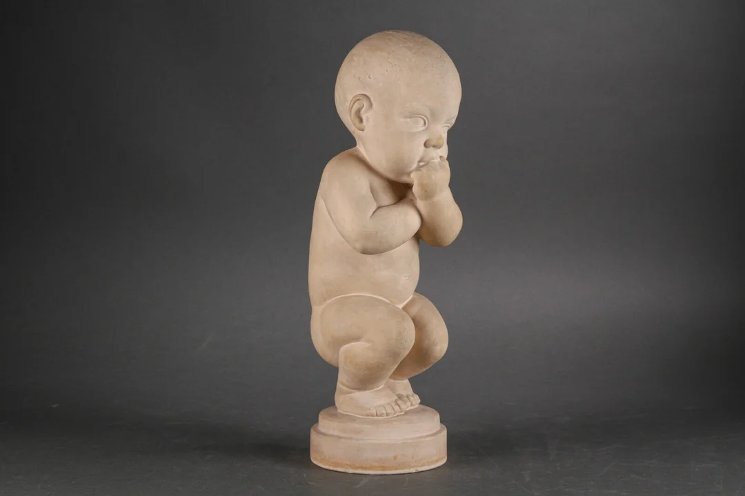 Svend Lindhart. Figur af terracotta — Glass, porcelain and ceramics/Figures — Lauritz