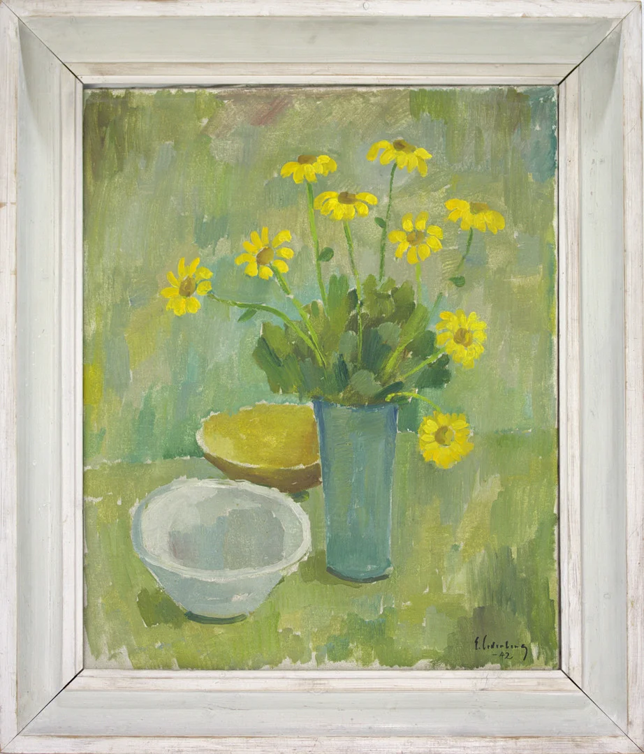 ERIC CEDERBERG. Olja på duk, stilleben med gula blommor i vas och skålar, signerad. -42. — Paintings — Höganäs Auktionsverk