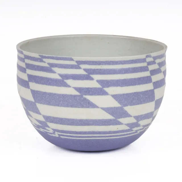 Vibeke Fischer. Glazed stoneware bowl (cd)