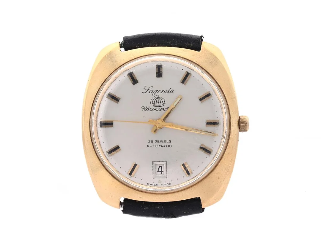 Lagonda herrur 18K, chronometre 25 jewels automatic, 35mm, boettnr: 5202, plexiglas, läderband, datumvisning (datumomslag defekt) — Klockor/Lagonda — Kaplans
