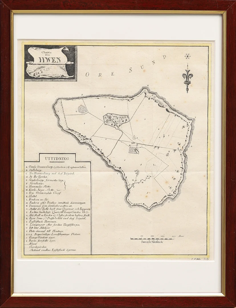 ANTIK KARTA. Graverad, "Charta öfver Hwen", J.M Müller. omkring 1800. — Books — Crafoord Auktioner Malmö