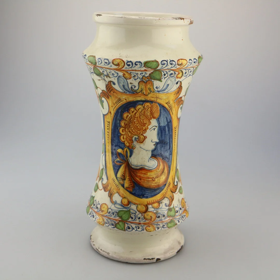 ANTIKES FAYENCE ITALIEN APOTHEKENGEFÄSS. — European — Kunst- und Auktionshaus Kleinhenz