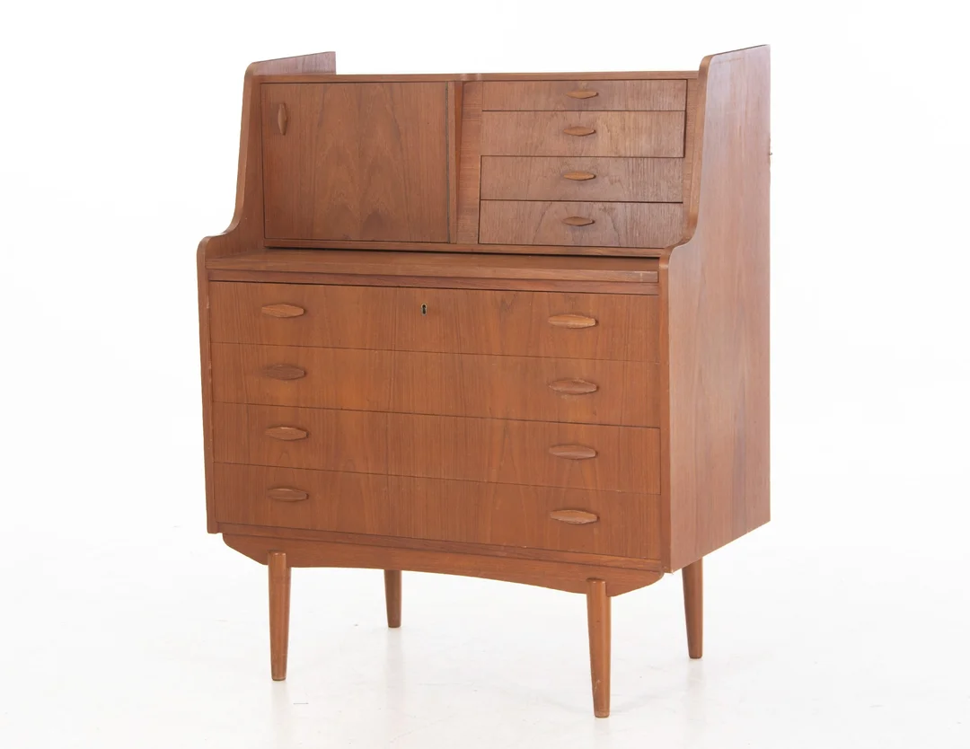 Ladies' teak chaise longue, 1960s — Furniture/Cabinets, chests of drawers — Lauritz