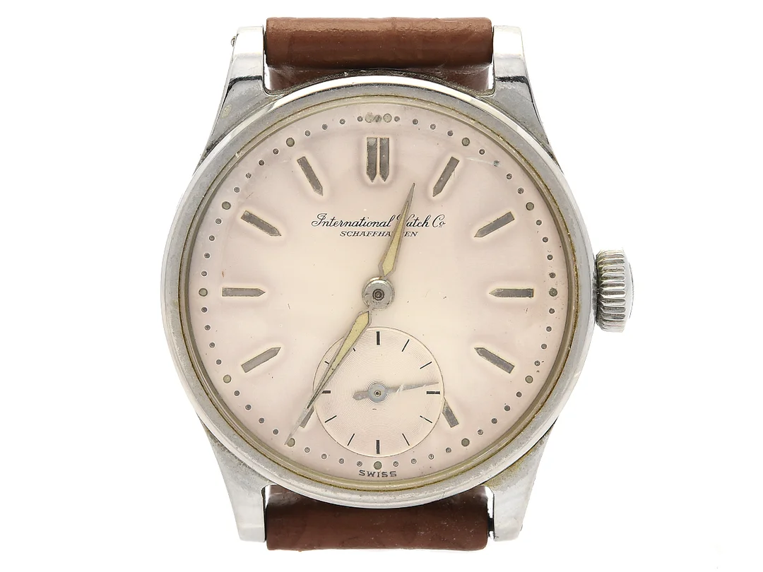 INTERNATIONAL WATCH Co. Schaffhausen. "Hermet", Cal 83, Serie nr. 1041739, Boett nr. 1087857, herrur, 30,5 mm, stål, manuell, plexiglas, liten sekundvisare, skadad urtavla, läderband, ca 1942. — Klockor/IWC — Kaplans