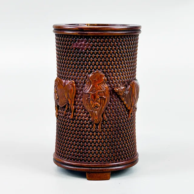 CARVED WOOD BRUSH POT.