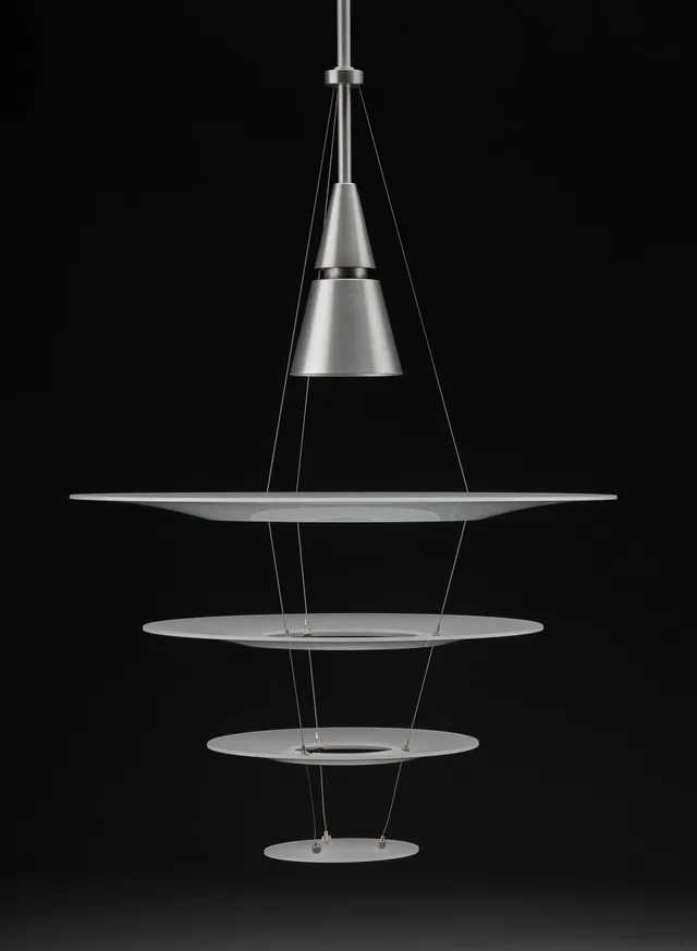 Shoichi Uchiyama. 'Enigma' pendel, model 545