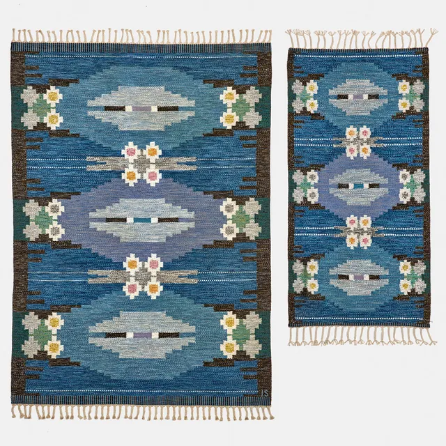 INGEGERD SILOW. Flatweave carpets, 2 pcs., decorated in blue tones, both signed IS.