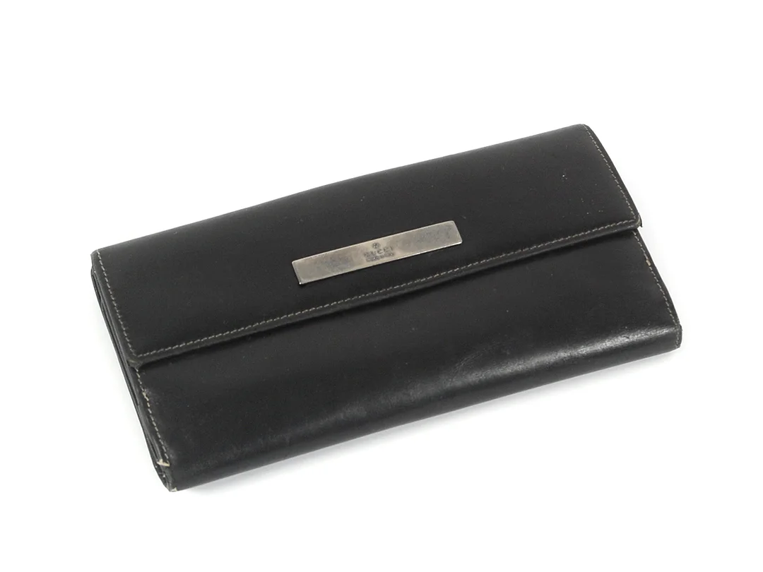 PLÅNBOK, GUCCI svart läder sedel/mynt/7 kontokorts fack 18x9 cm sliten — Accessoarer/Plånböcker — Kaplans
