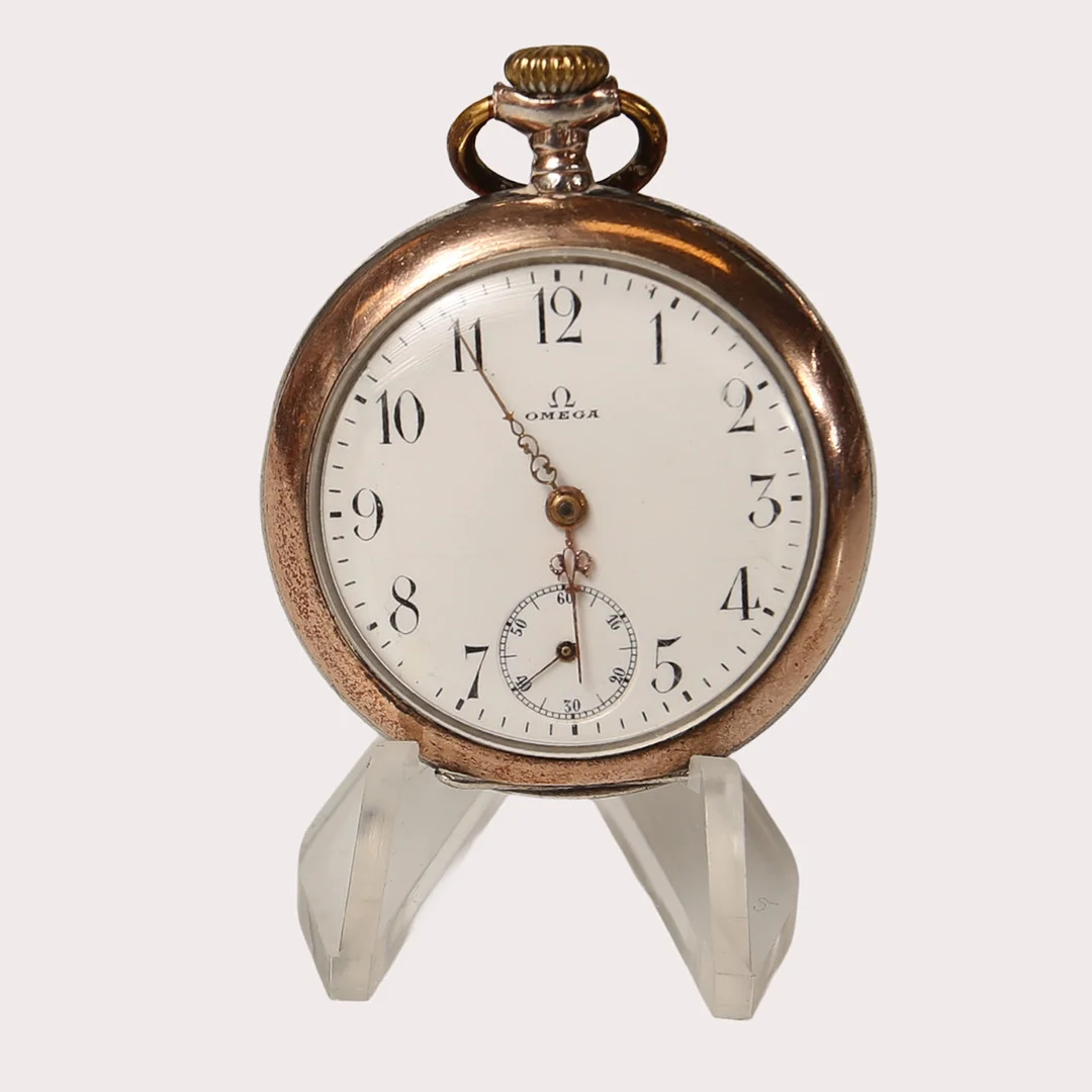 MORMORSUR, Silver med delvis guldförgyllning, Omega, 1900- talets första kvartal. — Pocket & Stop Watches — Limhamns Auktionsbyrå