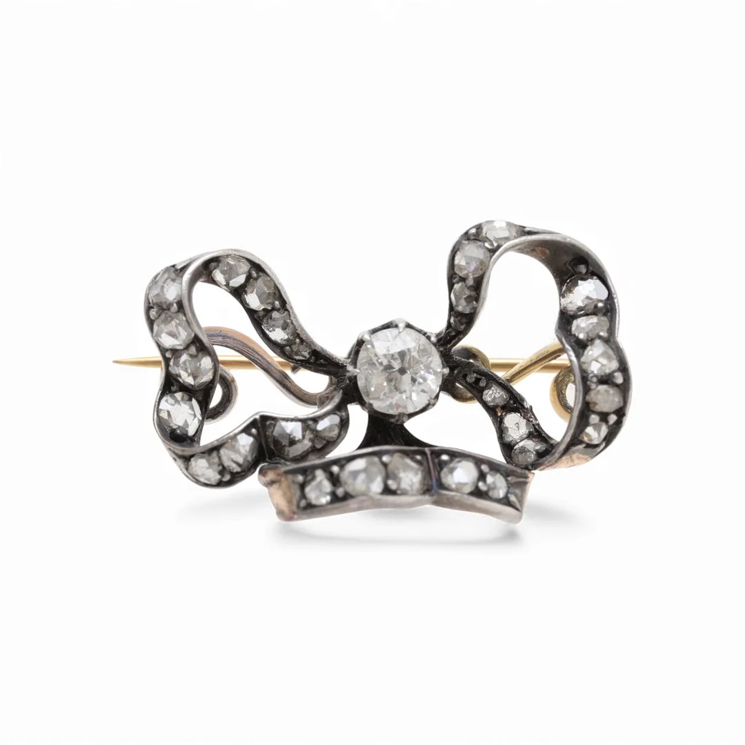 Bow-shaped brooch, late 19th Century. — Brooches & Pendants — Balclis