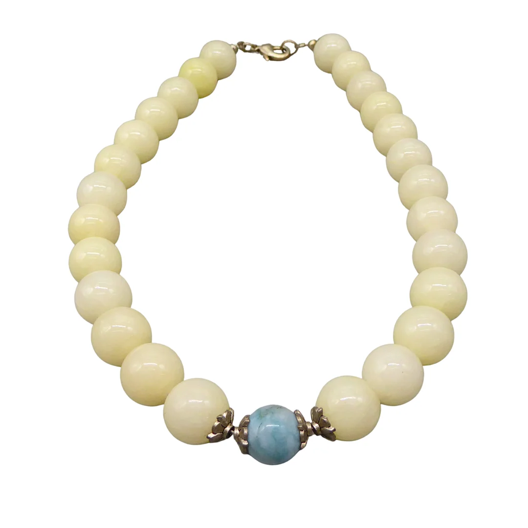 PERLENKETTE AUS NATÜRLICHEN STEINEN MIT 925ER SILBER - AKZENTEN UND VERSCHLUSS. — Necklace — Auktionshaus Stuber's Hammerschlag