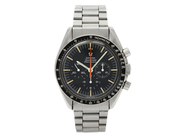 OMEGA, Speedmaster, Professional (T Swiss Made T), "Tachymetre", s.k. "Ultraman", Cal 321, Serie nr. 26076868, Ref nr. ST 145.012, Boett nr. 145.012-67 SP, kronograf, herrur, 42 mm, stål, manuell, plexiglas, skadad boett, originallänk, viklås, Ref nr. 1171/1/633, ”Extract of the Archives”, tillverkad 6/6 1968, levererad till Sverige.