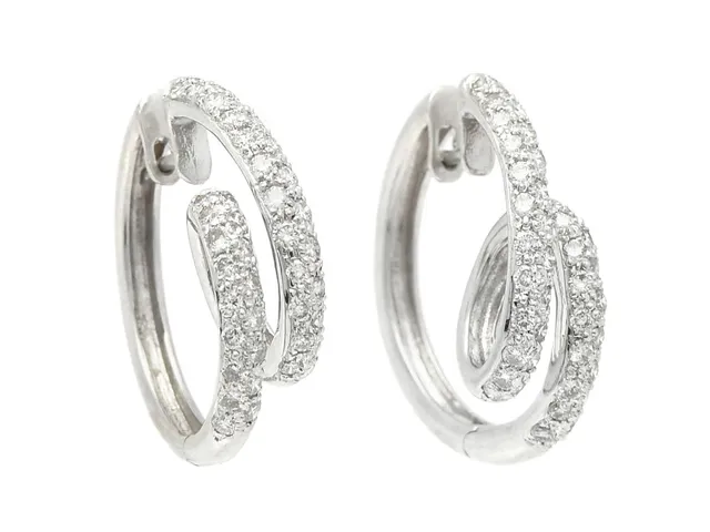 ÖRHÄNGEN, 18K vitguld, brijlantslipade diamanter 0,80 ctv, ca TW/VS, höjd 21 mm, vikt 8,0 g.