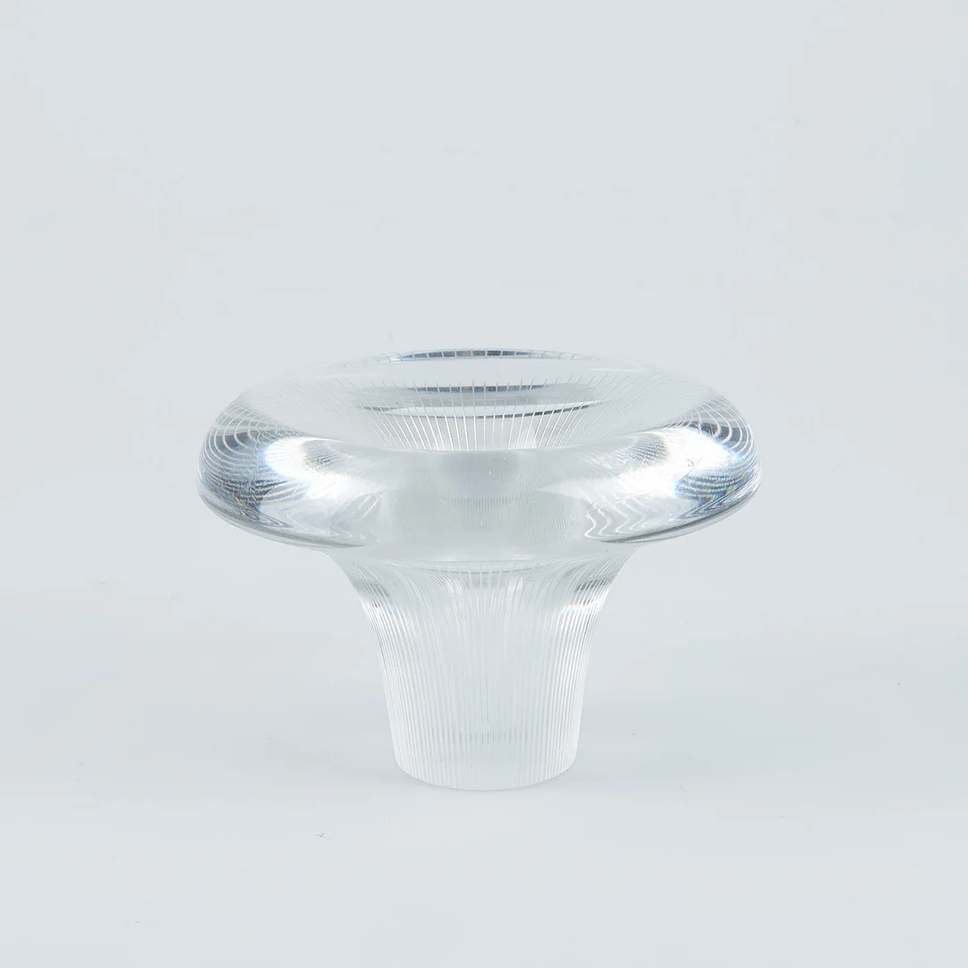 TAPIO WIRKKALA. GLASSKULPTUR / VAS, "Tatti", signerad Tapio Wirkkala, Iittala -54. — Art glass — Stockholms Auktionsverk Helsinki