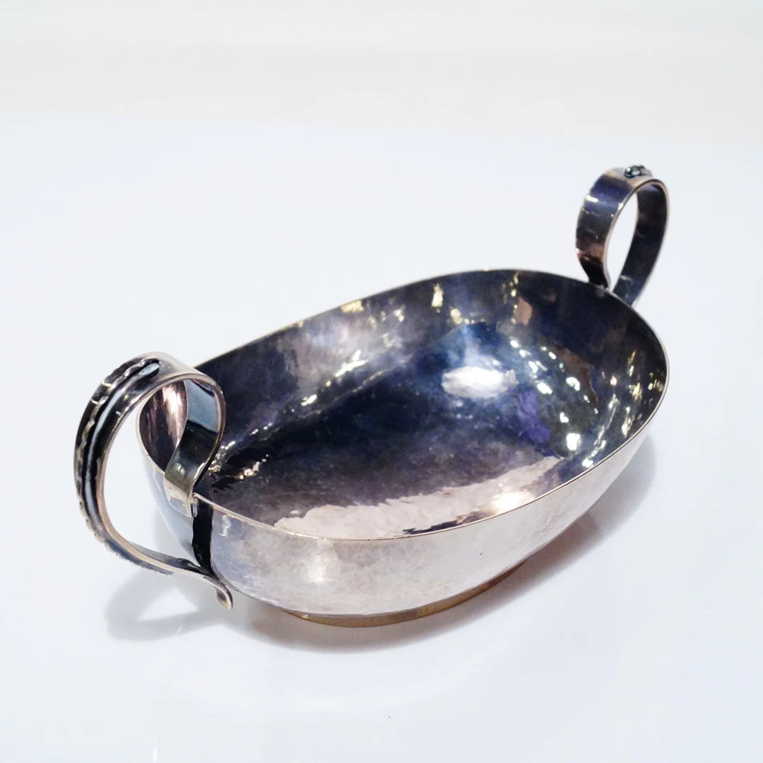SILVERSKÅL, Tore Kullander, Borås. — Silver — Lysekils Auktionsbyrå