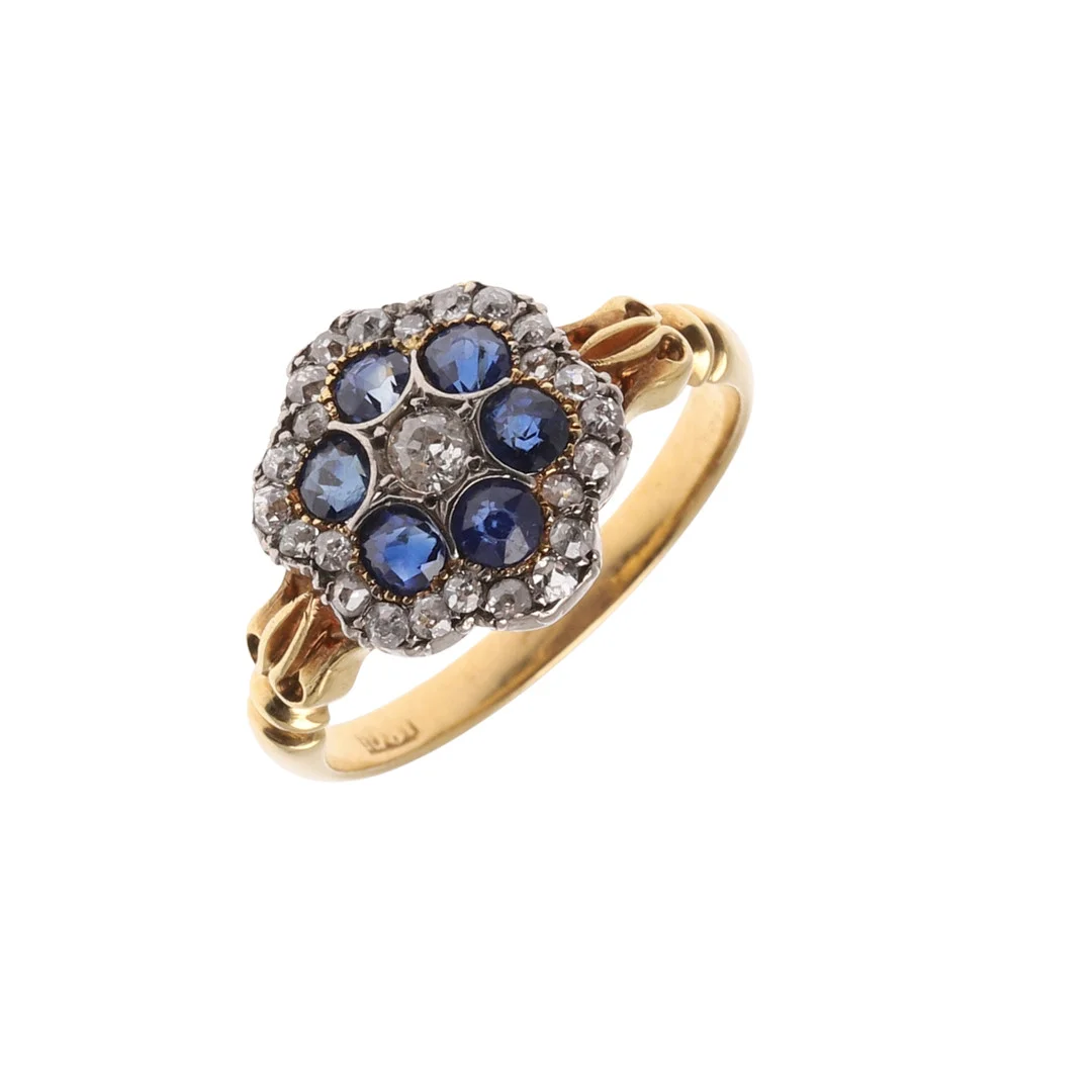 AN ANTIQUE SAPPHIRE AND DIAMOND CLUSTER RING. — Rings — Lawrences Auctioneers