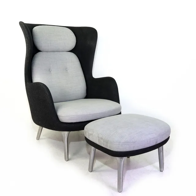 JAIME HAYON. Fåtölj och fotpall, "RO JH1", grå avtagbar ullklädsel, Fritz Hansen, Danmark.