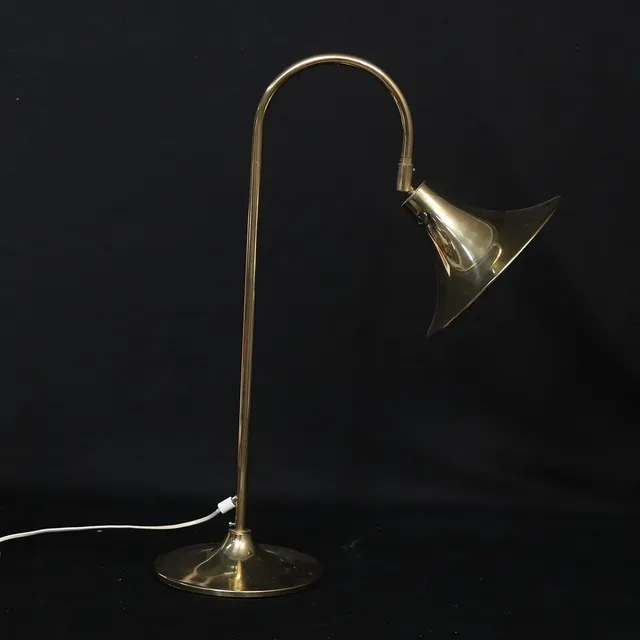 BÖRJE CLAES. Bordslampa, mässing, modell 752 B Elit.