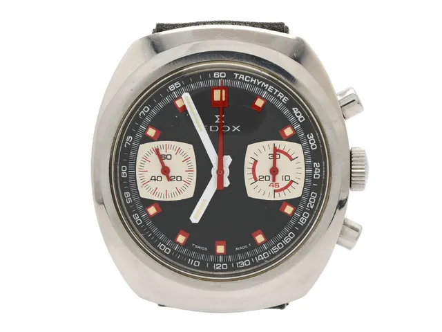 EDOX, herrrur, 38 x 42,5 mm, kronograf, "Tachymetre", (T Swiss Made T), Cal Valjoux 7733, Boett nr. 24651, stål, manuell, plexiglas, skadad urtavla, läderband, ca 1970.