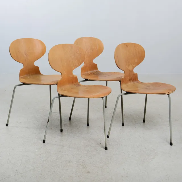 ARNE JACOBSEN. "Myran", modell 3100, 4 stolar, Fritz Hansen, 1950/60-tal.