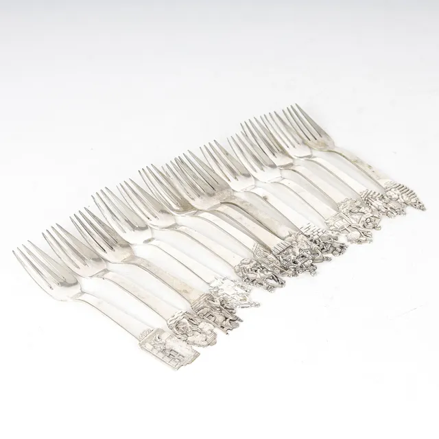 Horsens Sølvvarefabrik/Cohr: A collection of spoons and forks with H.C. Andersen motifs (25)