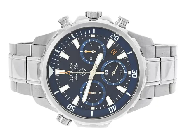 BULOVA, Marine Star (100 m), Serie nr. 282K26292, Ref nr. 96B256, kronograf, herrur, 43 mm, stål, quartz, mineralglas, datum, vridbar innerring, originallänk, ca 2020, box, ytterkartong.
