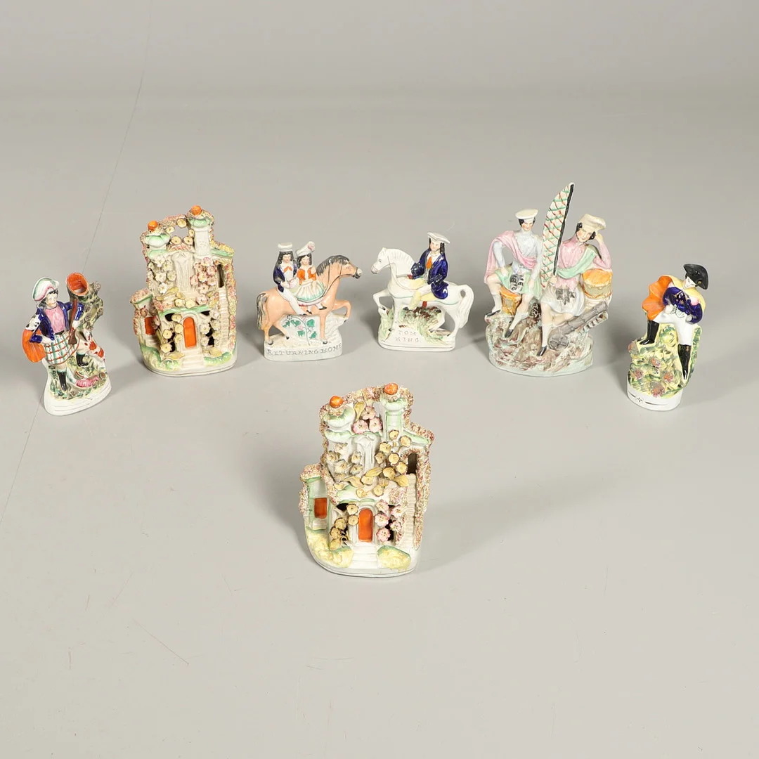 VARIOUS STAFFORDSHIRE POTTERY INCLUDING FIGURES & COTTAGES. — European — Lawrences Auctioneers