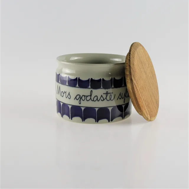 MARIANNE WESTMAN. Burk med trälock, keramik, "Mors godaste sylt", handmålad, Rörstrand.