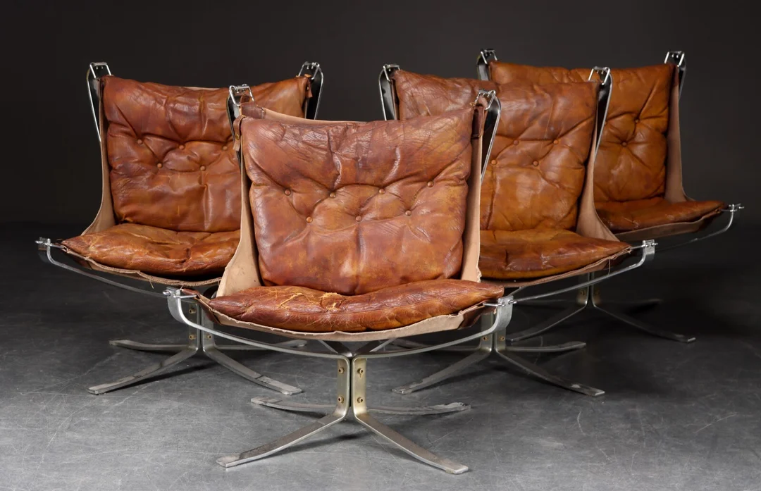 Sigurd Ressell. 'Falcon'. Four lounge chairs / armchairs (4) — Furniture/Lounge chairs — Lauritz
