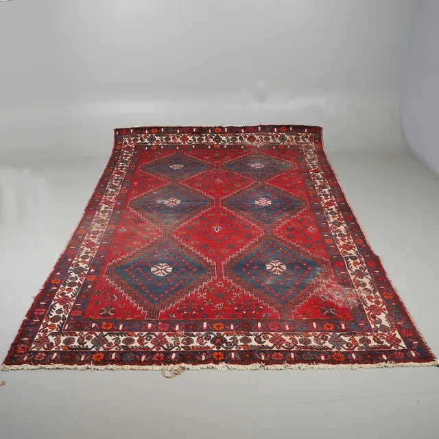 A TURKEY RUG.
