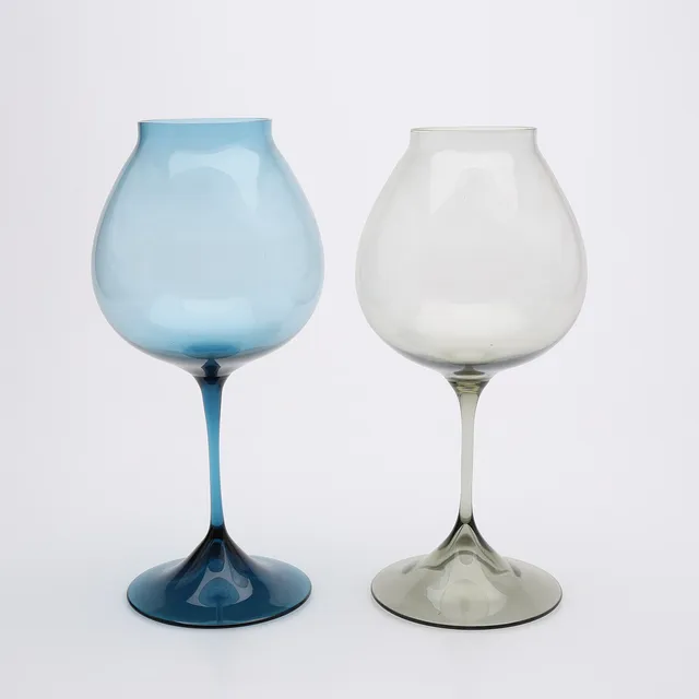 NILS LANDBERG. TILLSKRIVEN. POKALER/STORA GLAS, TVÅ STYCKEN, TROLIGEN ORREFORS.