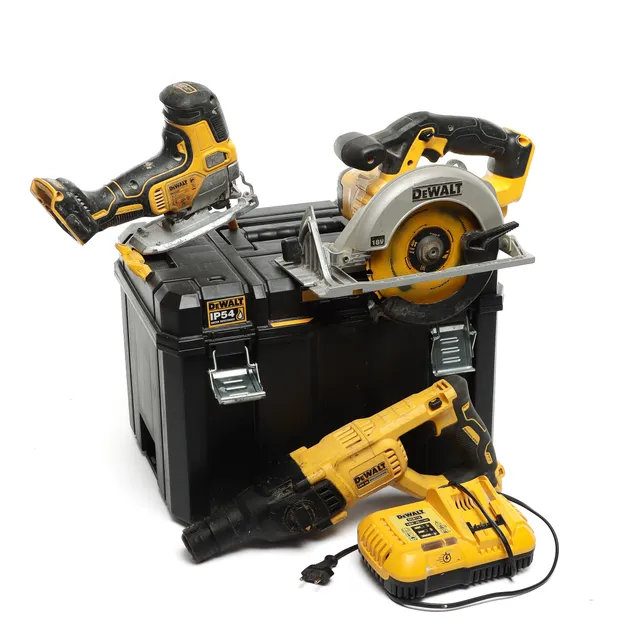 Collection DeWalt tools (4)